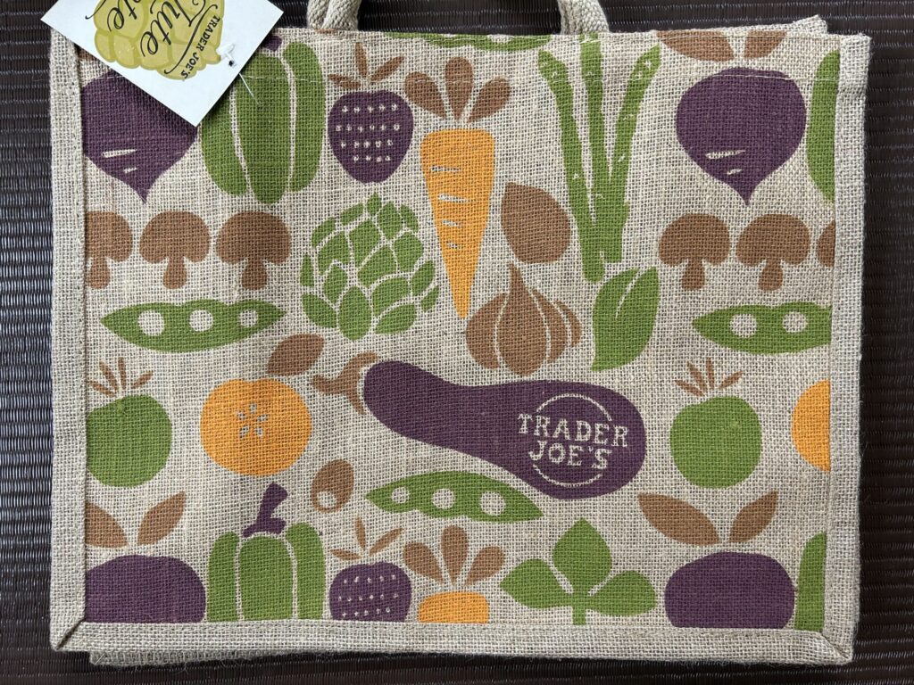 Trader Joe'sのエコバッグ8.「ジュート」