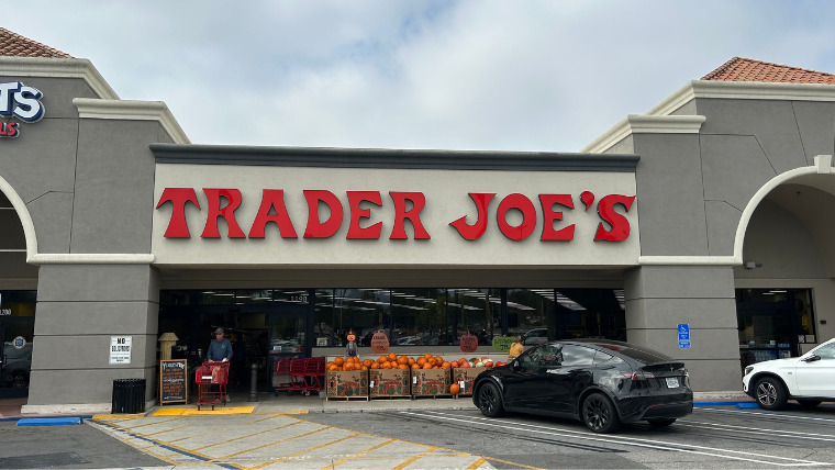 【2023年】Trader Joe'sのおすすめお土産｜お菓子(個包装)、調味料(スパイス・シーズニング)や店舗情報を徹底解説