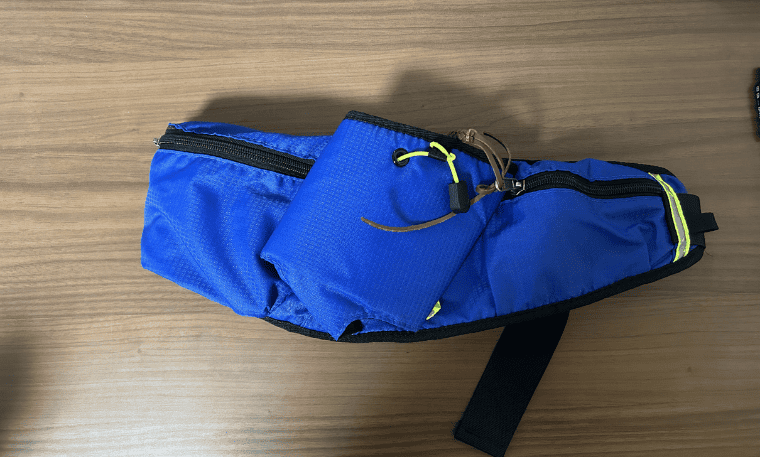 15.セキュリティポーチ